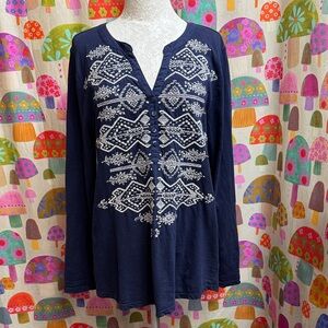 Style & Co Cotton L/S Embroidered Blot. Large.
